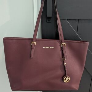 Michael Kors Red Tote Bag with Sophisticated Design